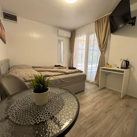 Kinizsi Udvar Apartmanház Balatonboglár Esterno foto