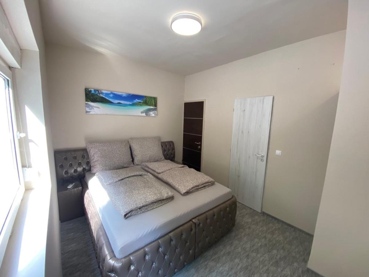 Kinizsi Udvar Apartmanház Balatonboglár Esterno foto
