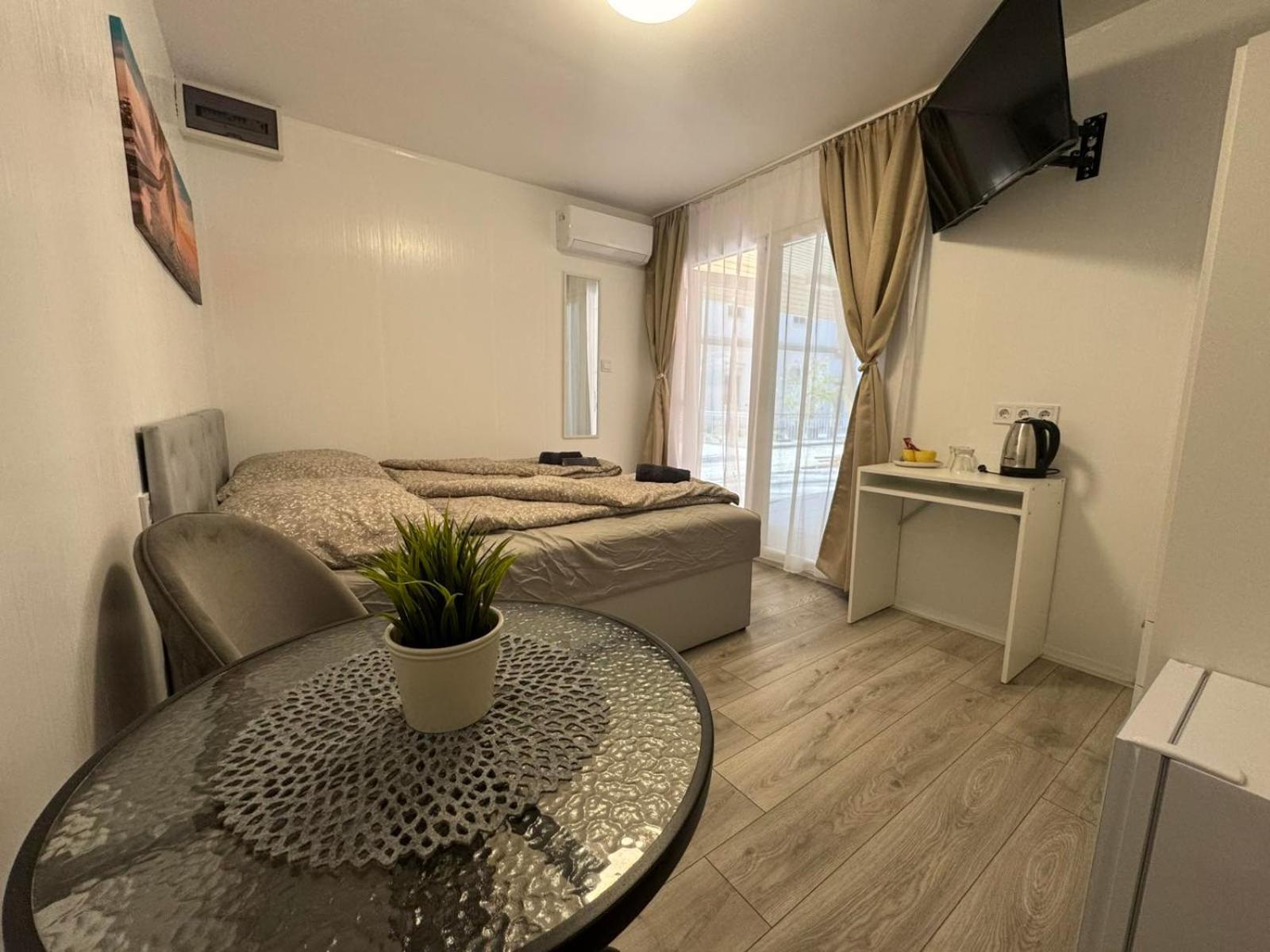 Kinizsi Udvar Apartmanház Balatonboglár Esterno foto