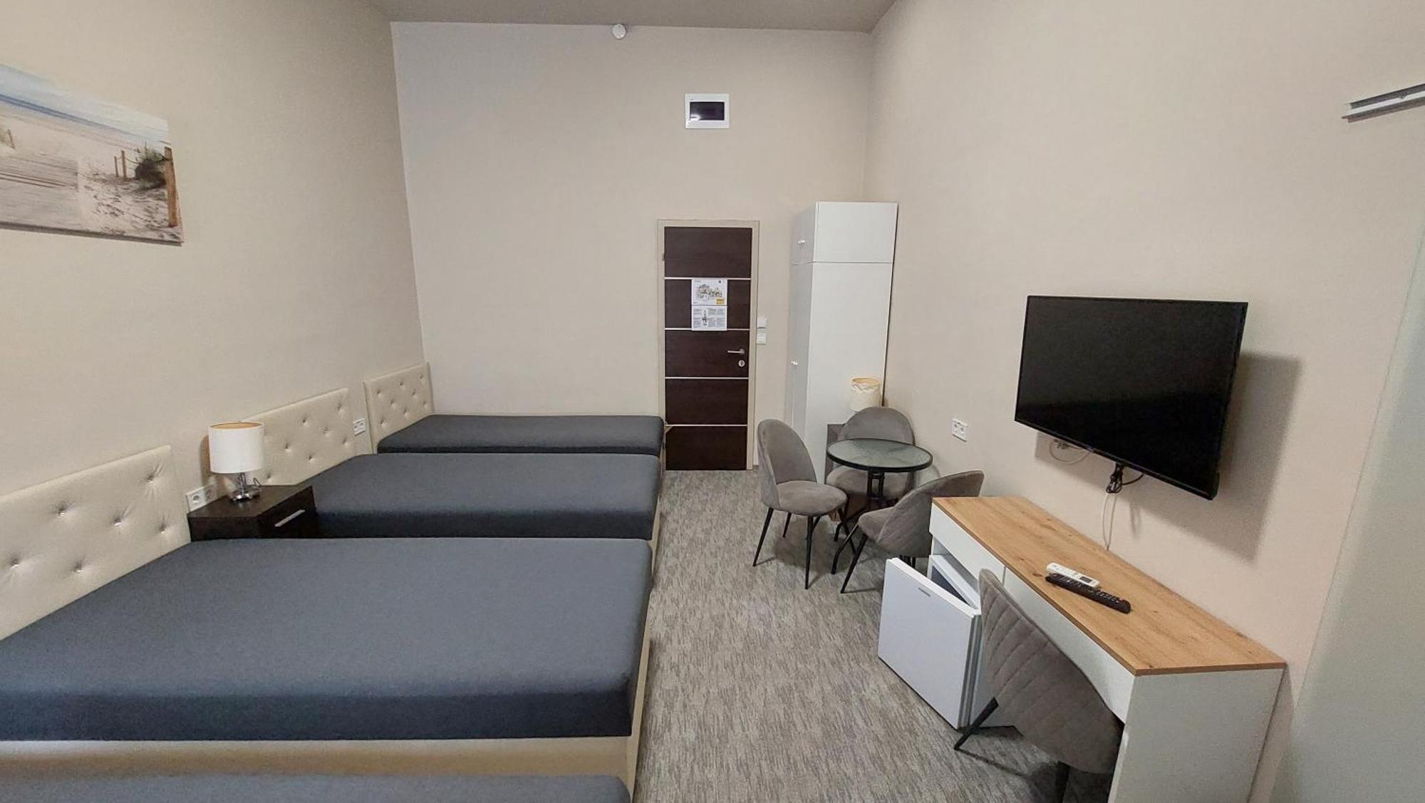 Kinizsi Udvar Apartmanház Balatonboglár Esterno foto